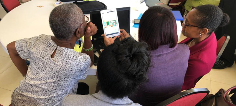 Presentación del Proyecto OEA-profuturo a directores de escuelas participantes en Barbados.